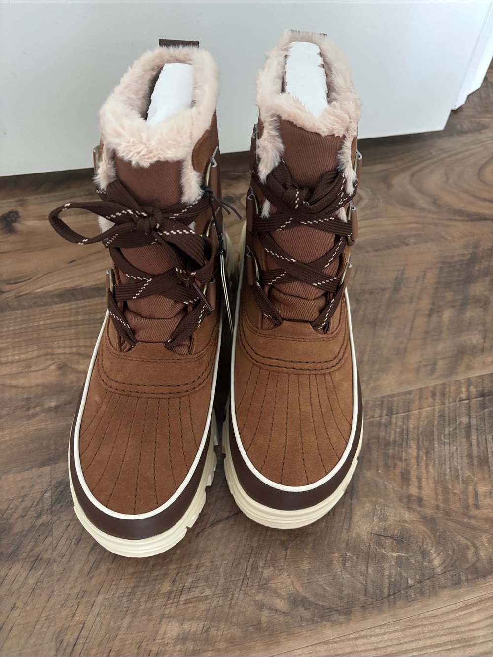Sorel Brown and Cream Faux-Fur Lace-Up Winter Boots - Picture 5 of 6